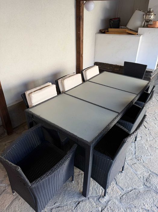 Комплект градинска маса с 8 стола в черно