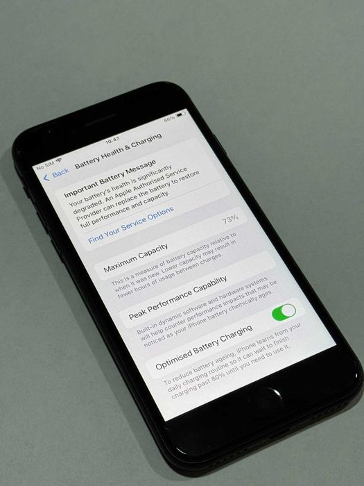 iPhone SE 2 gen 64GB 73% Battery Health