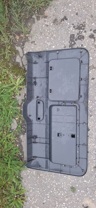 Пластик багажника 120 прадо