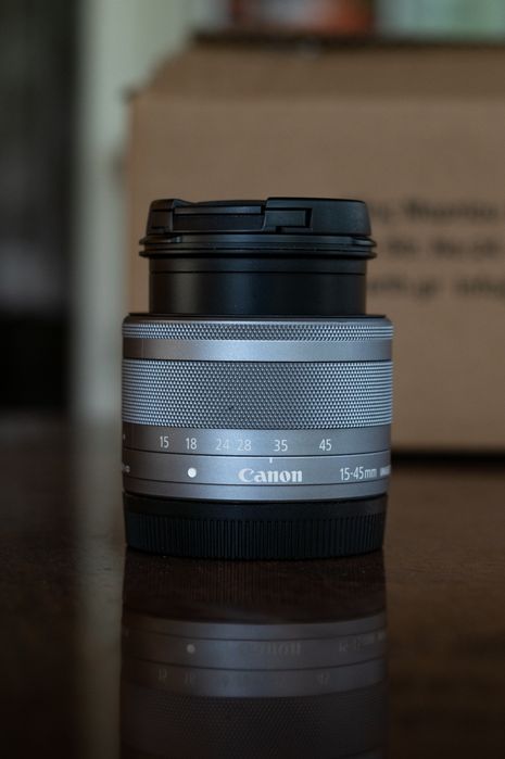 Canon m50 mark i + аксесоари