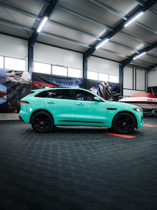 Jaguar F-Pace 3.0 V6 Diesel Sport 4x4 – 350 CP