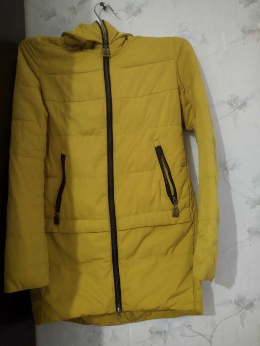 Продам молодежную куртку