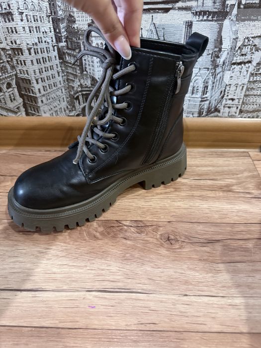 Обувь зима продам новая одели один раз