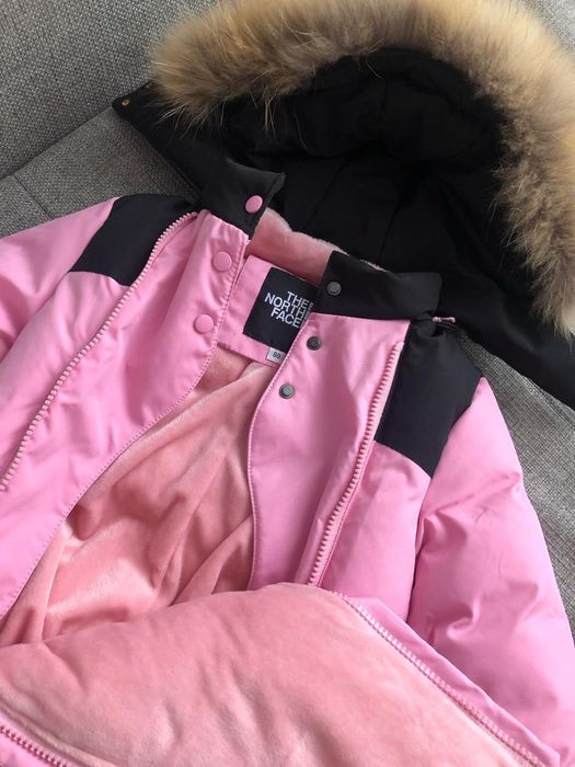 Продам комбинезон зимний для девочки