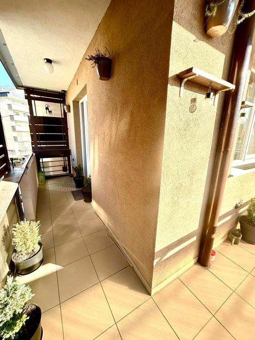Apartament 2 camere Floresti