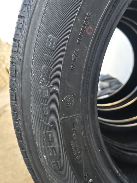 Triangle 235/60 R18