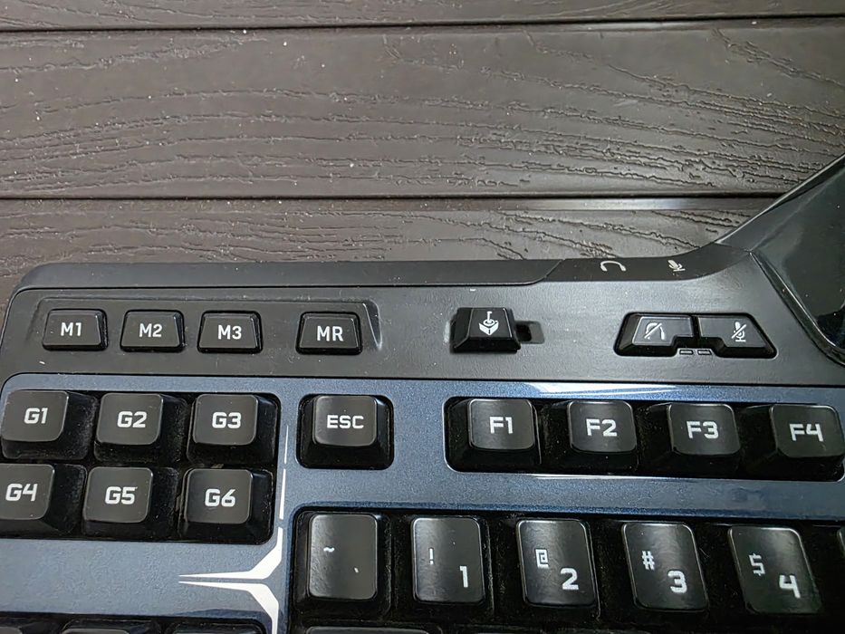 Tastatură gaming Logitech G510s – iluminare RGB, display LCD, taste macro G – stare foarte bună
