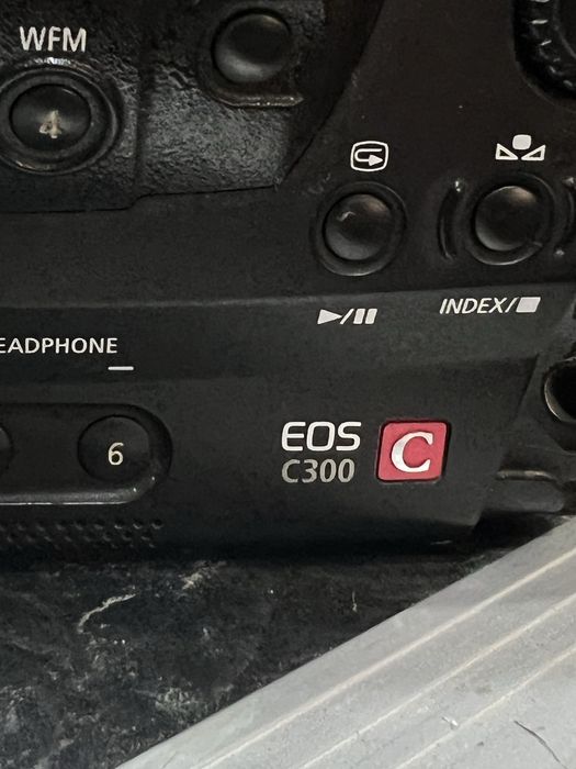 Lot 4 camere Canon  C100 Mk1 + 1 camera C300 Mk1