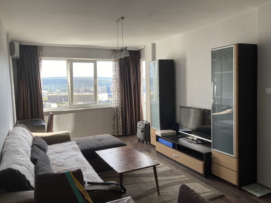 Дава се под наем Двустаен апартамент в Варна, ЖП Гара - 60 кв.м за 520 € - Снимка #3