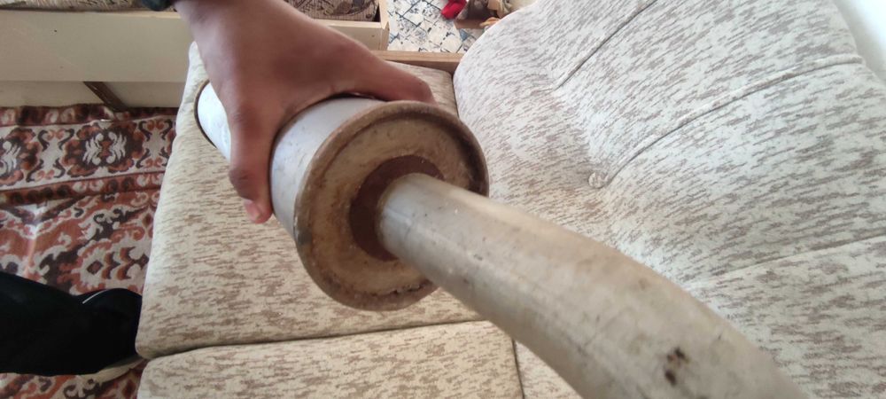 Средно гърне в отлично състояние