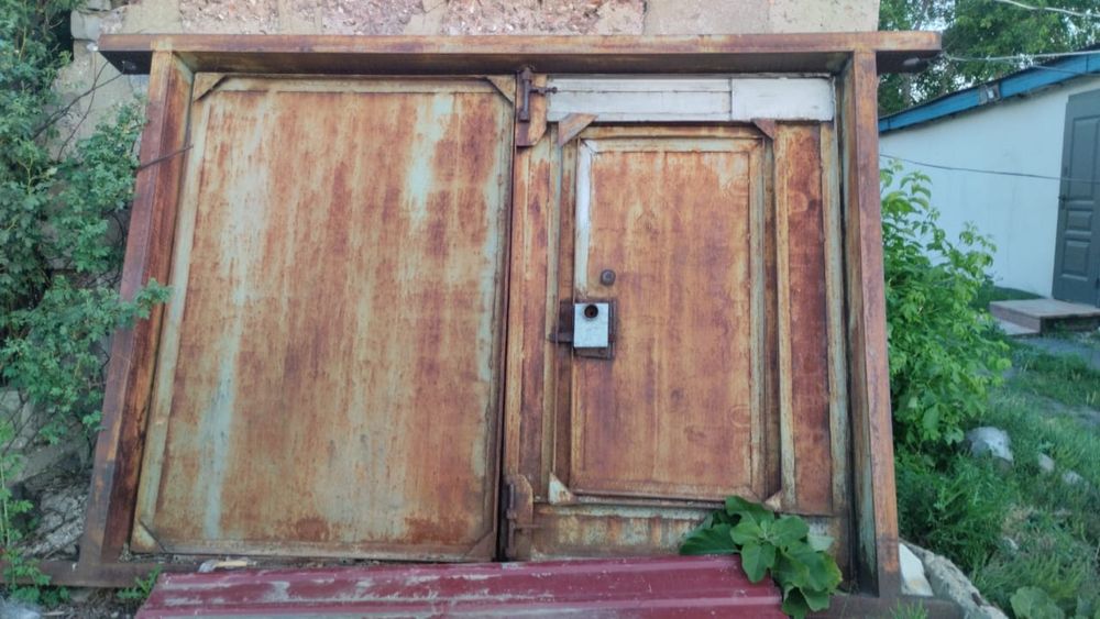 Продам гаражные ворота