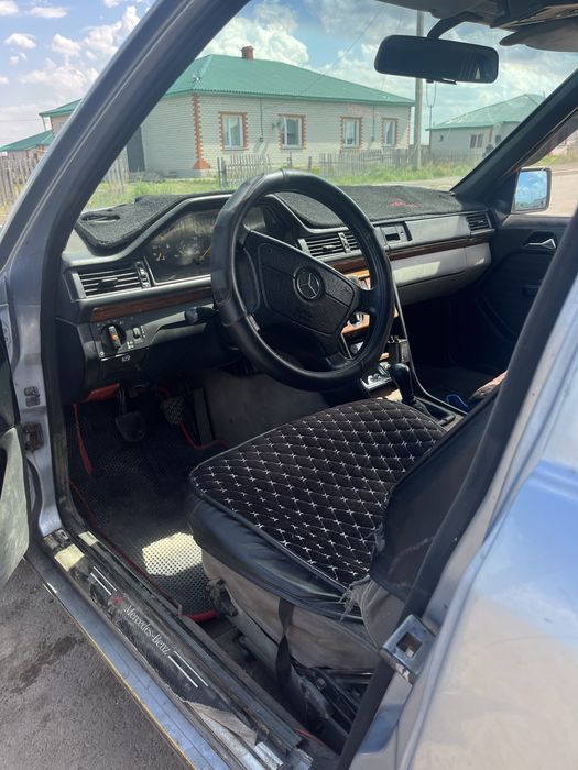 Продам мерс 124 2.8