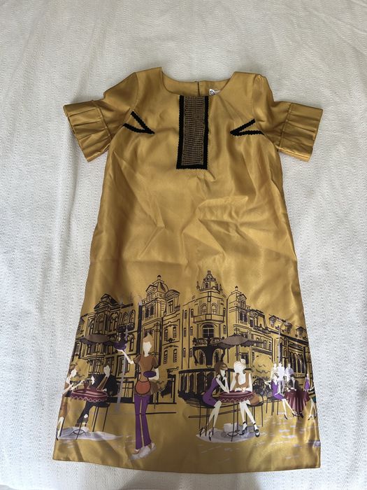 Женские платья и обувь