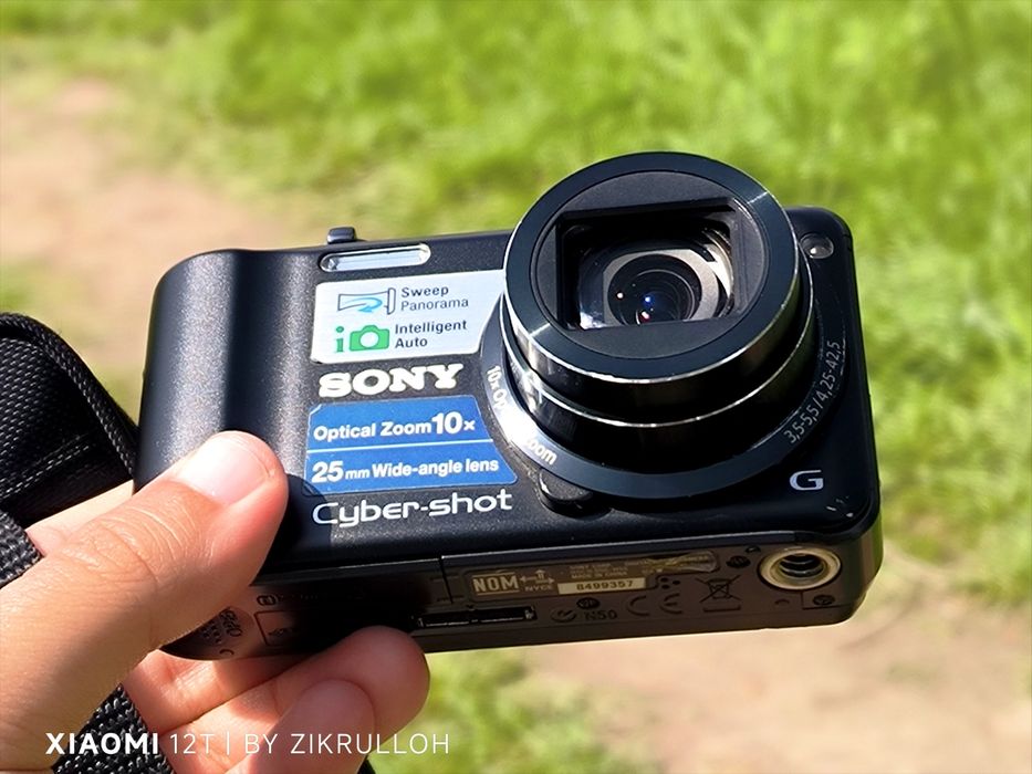 Sony Cyber-shot DSC-H55 ... Полный комплект + 3 аккумулятора