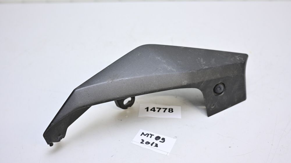 Carena Codita Spate Dreapta Yamaha MT09 2014 - 2016