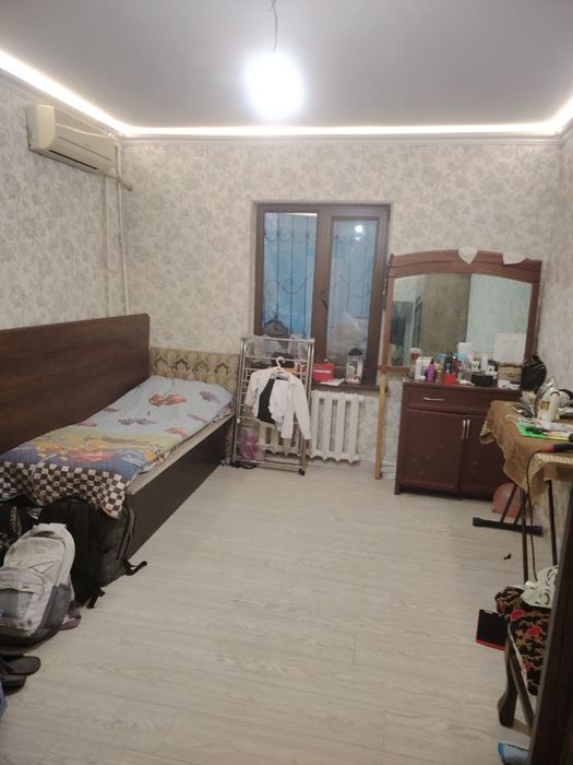 Продаю квартиру массив Курувчи 6В 4 р.й Сергели