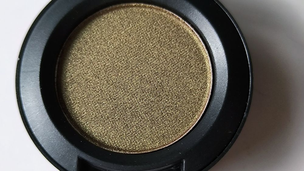 MAC моно сенки за очи, нови