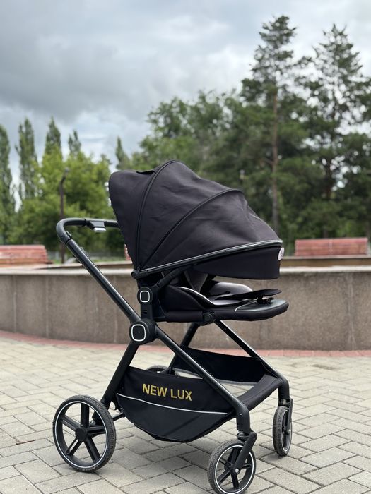 Коляска  прогулочная New Lux Z1