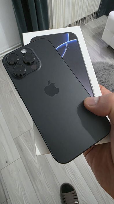 Iphone 16 pro intr o stare foarte buna