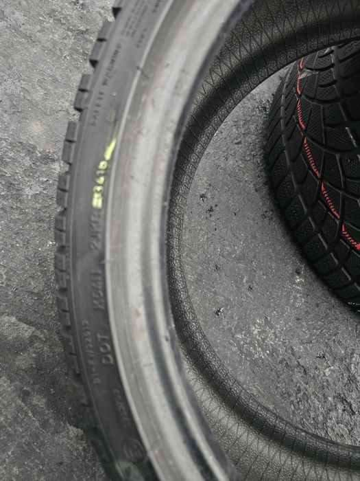 235.35.19 dunlop m+s