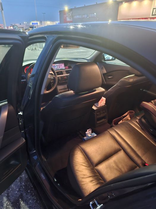 Vând BMW e60 525d