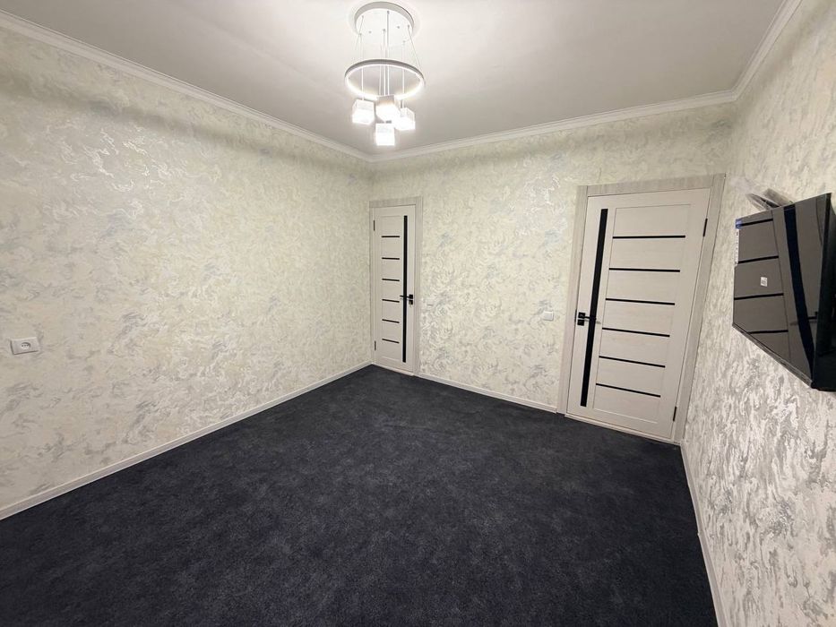 Продаётся Яшнабадский район Улица Мухтара Ашрафий 1/3/4 Рисовый.
Яшнаб