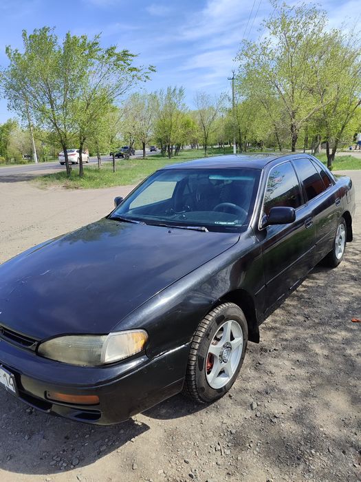 Продам Камри 10 америка 2.2 96 год