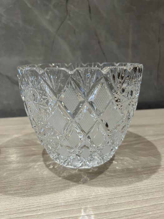 Ваза хрустальная