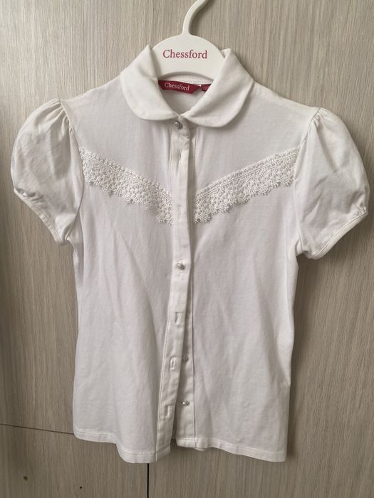 Продам школьную одежду на мальчика и девочку