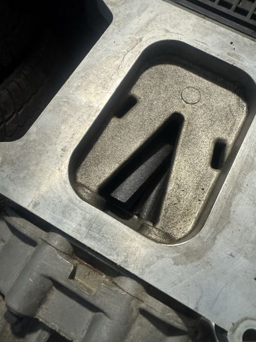 Запчасти Продам нагнетатель воздуха (компрессор)