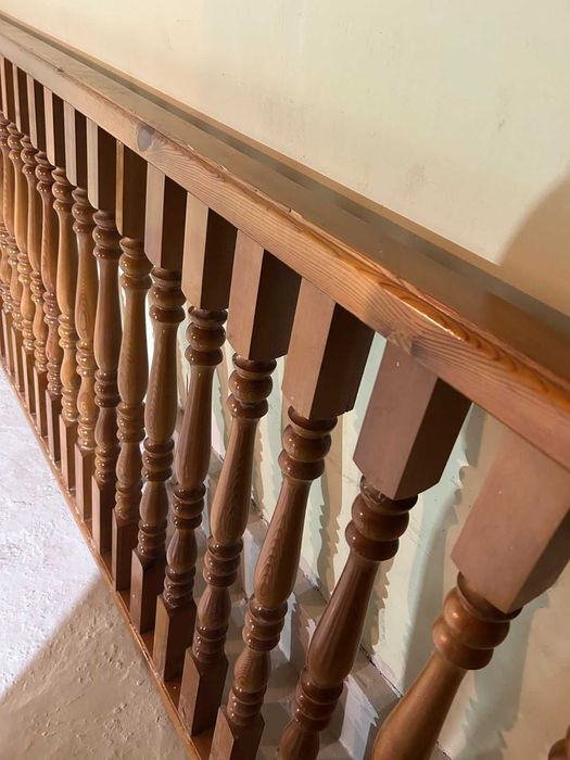 Перила деревянные для лестницы