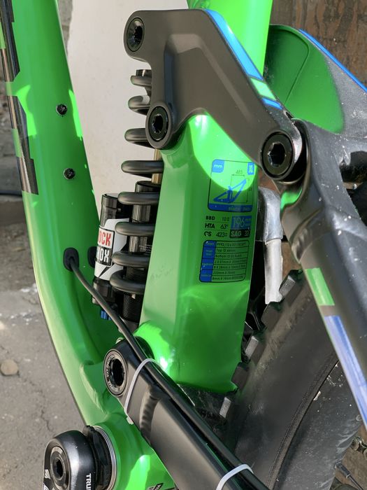 Продам даунхильный велосипед Kona Operator