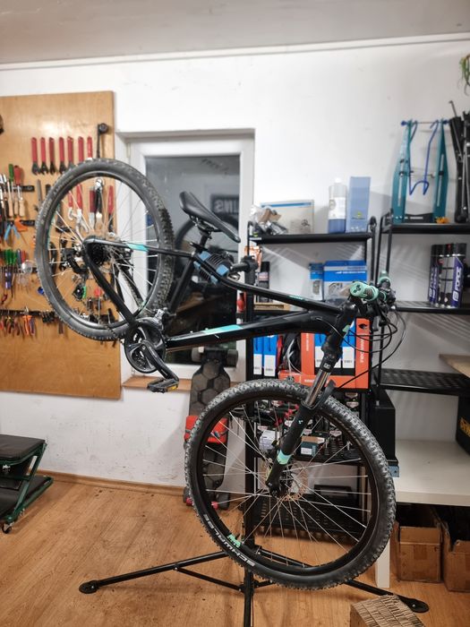 Cube ACCES ARG 27.5" перфектно колело