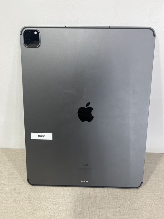 IPad Pro 12.9” M1 512GB Silver Produs in Stare Excelenta