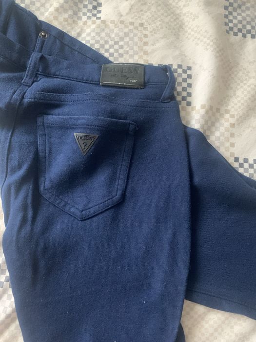 GUESS панталон.
