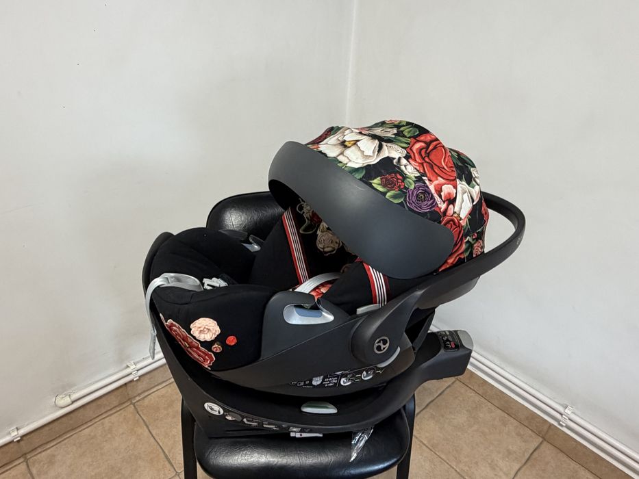 Cărucior Cybex Priam platinum spring blossom , scoică Cloud Z, bază ISOFIX,