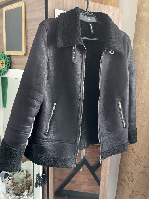 Продам замшевую куртку Пилот