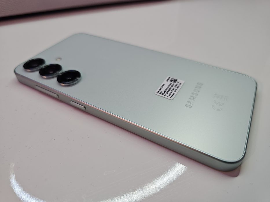 Samsung Galaxy S25 256GB Mint