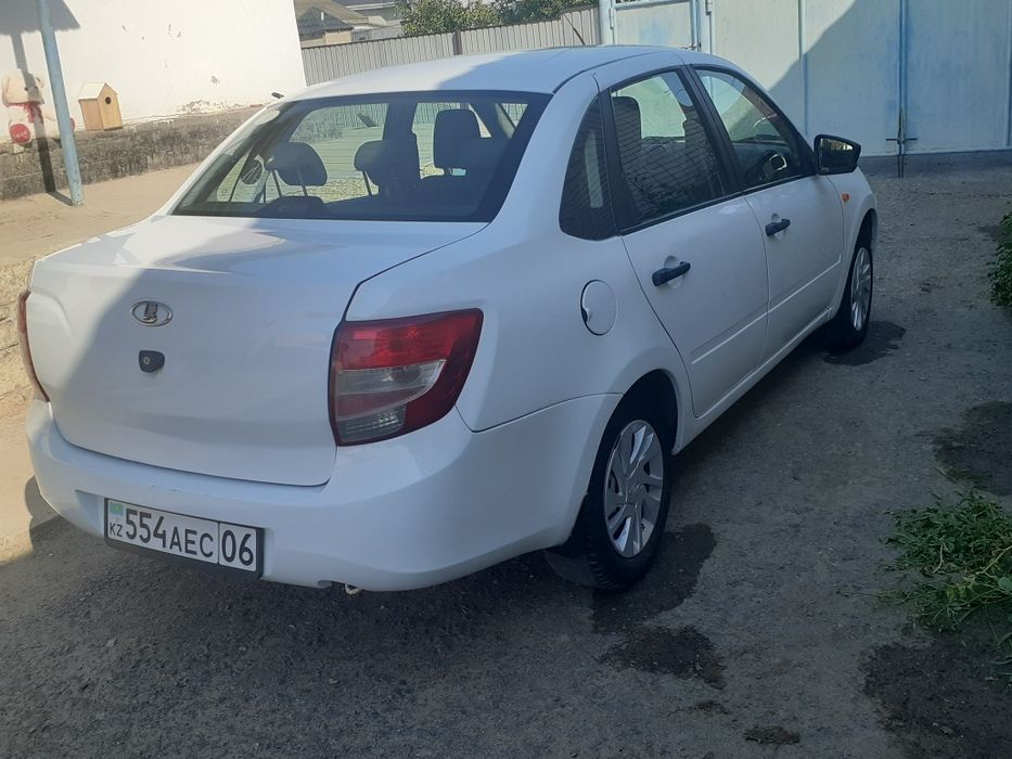 Лада Гранта ВАЗ 2190