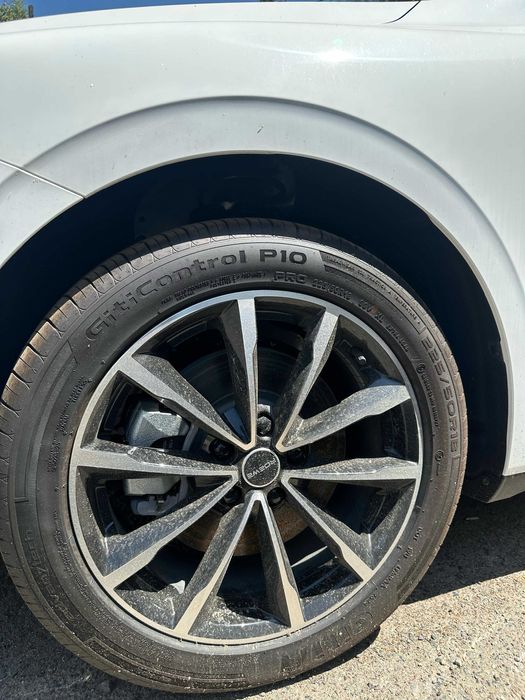 Арендовать  автомобиль Roewe D7