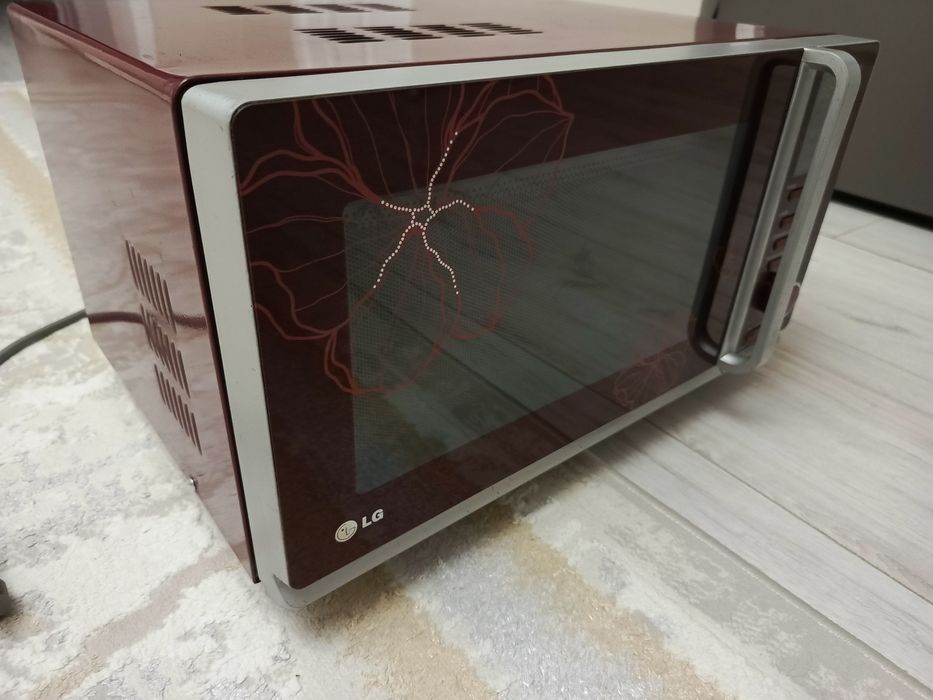 Продам микроволновую печь