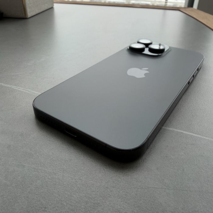 Продам iphone 16 pro max 256gb