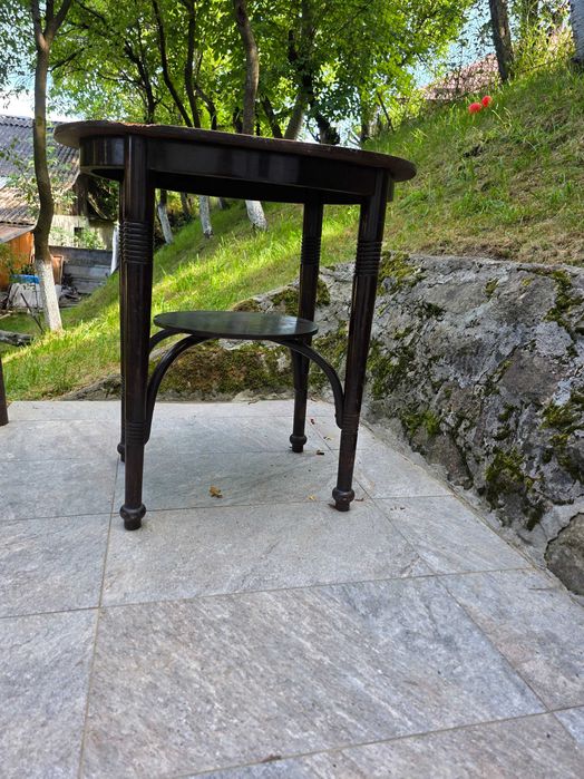 Vand masa din lemn stil Thonet