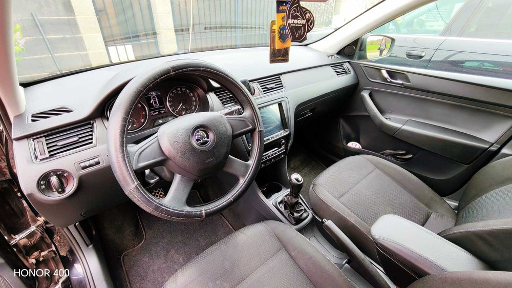 Vând Skoda Rapid ambition