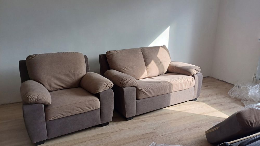 Срочно Продам диван с креслом