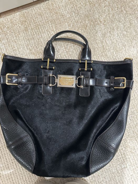 Чанта на DOLCE &GABBANA оригинална,естенствена кожа и кожа от пони.