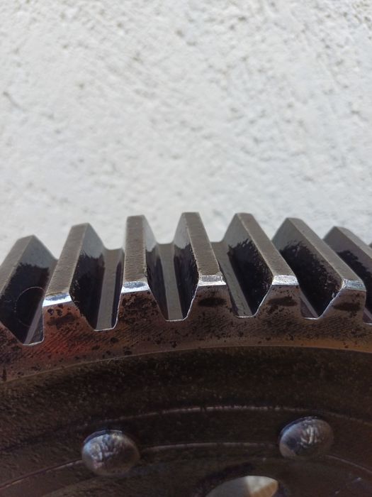 Coroana dreapta transmisie tractor U 650 ( Produs in Romania )