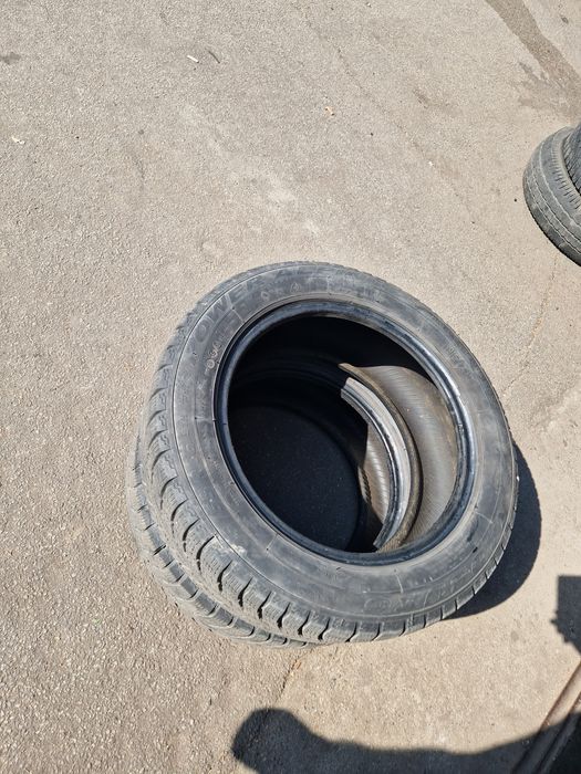 Anvelope 205 55 16 iarna -foarte foarte bune. Dot 2019