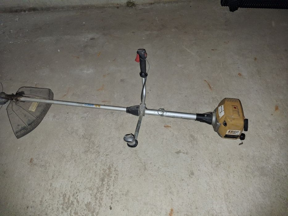 Motocoasa mculloch elite 4330 defecta