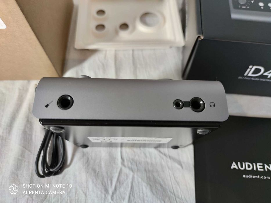 Аудио интерфейс Audient ID4 - 2 входа – 2 изхода USB C